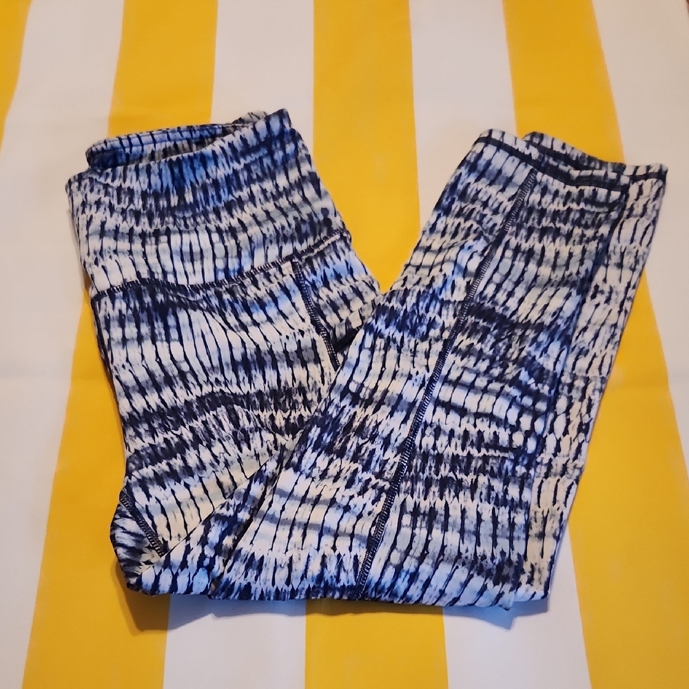 GAIAM Indigo and White Patterned Leggings